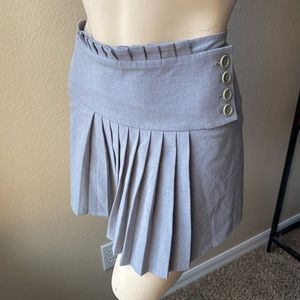 BCBG MAXAZRIA grey pleated mini skirt